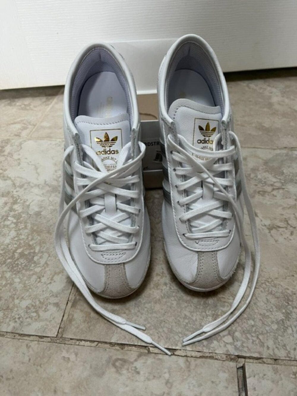 Adidas Italia 70s White and Silver Sneakers Size 6.5